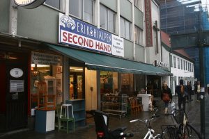 1280px-erikshjalpen_lund
